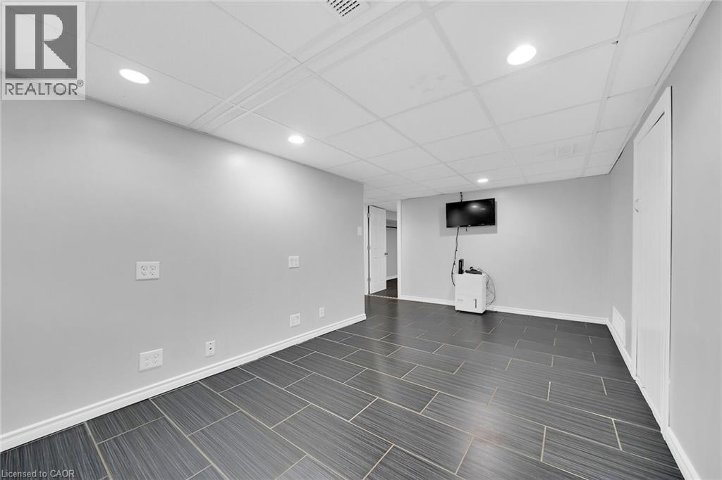 350 Pottruff Road N, Hamilton, Ontario  L8H 2M4 - Photo 37 - 40777920
