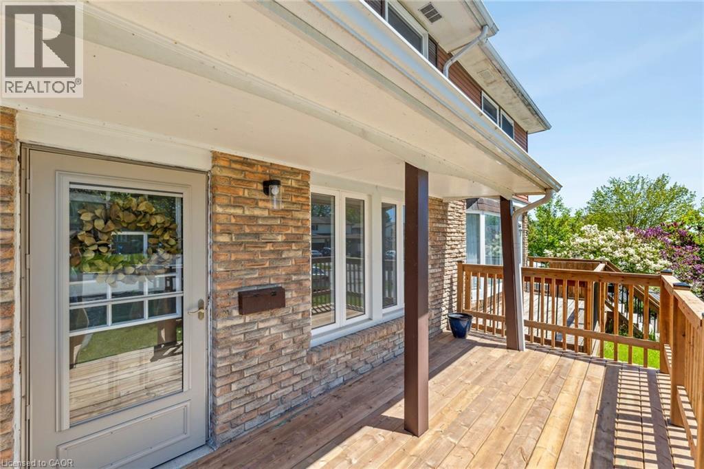 647 Balsam Crescent, Oshawa, Ontario  L1J 6A1 - Photo 2 - 40777902