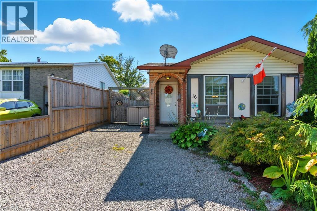 16 Dodds Court, Fort Erie, Ontario  L2A 5Z2 - Photo 2 - 40777767