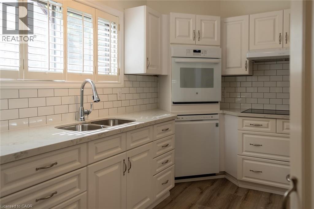 359 Queensdale Avenue E Unit# Upper, Hamilton, Ontario  L9A 1L5 - Photo 2 - 40777715