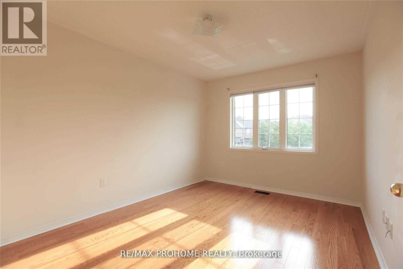 73 Briarcrest Drive, Markham, Ontario  L6C 3E7 - Photo 14 - N12454248