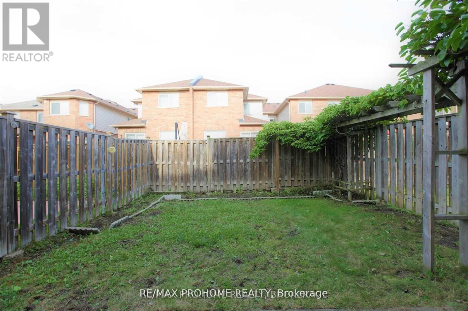 73 Briarcrest Drive, Markham, Ontario  L6C 3E7 - Photo 20 - N12454248