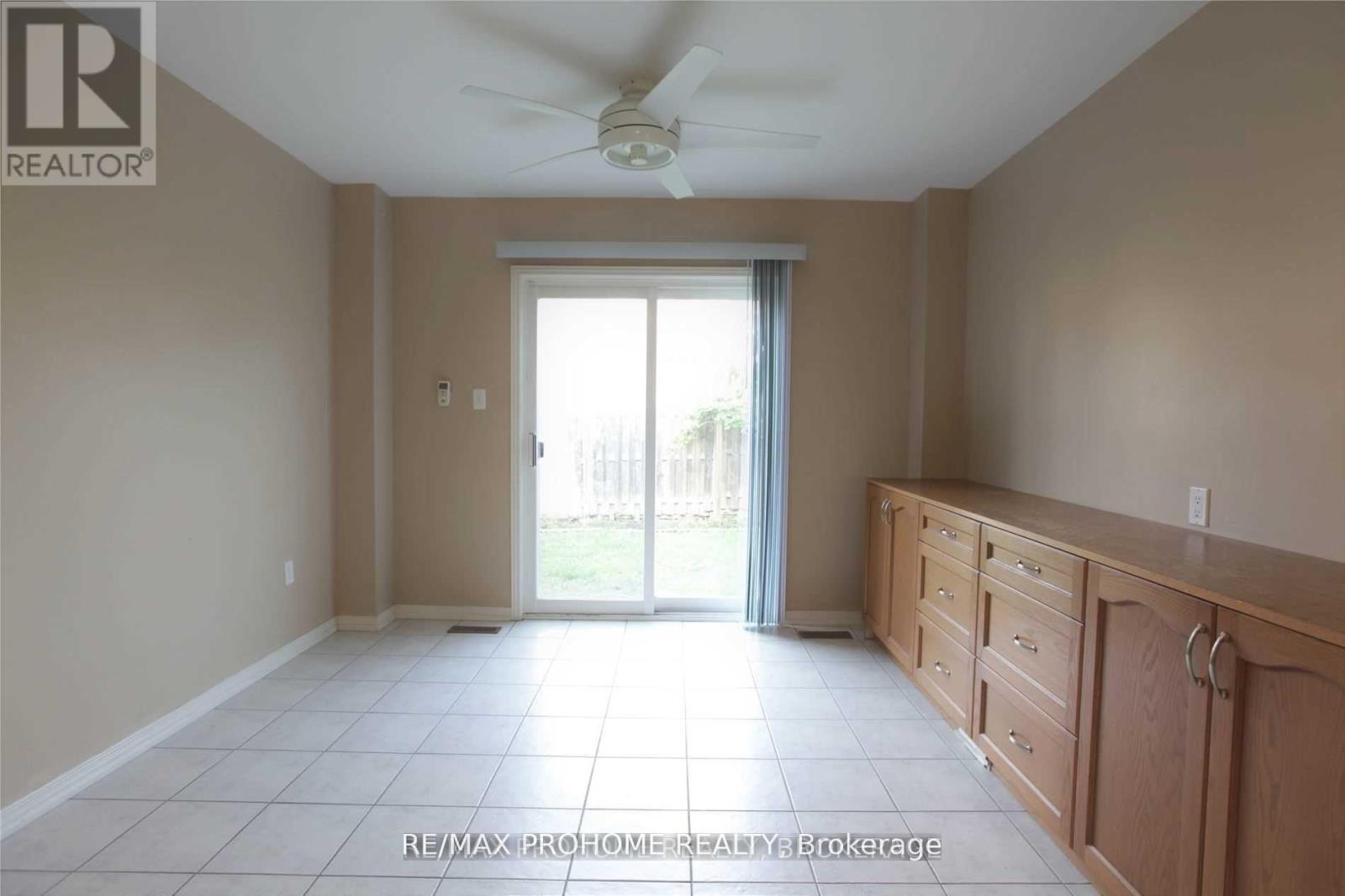 73 Briarcrest Drive, Markham, Ontario  L6C 3E7 - Photo 7 - N12454248