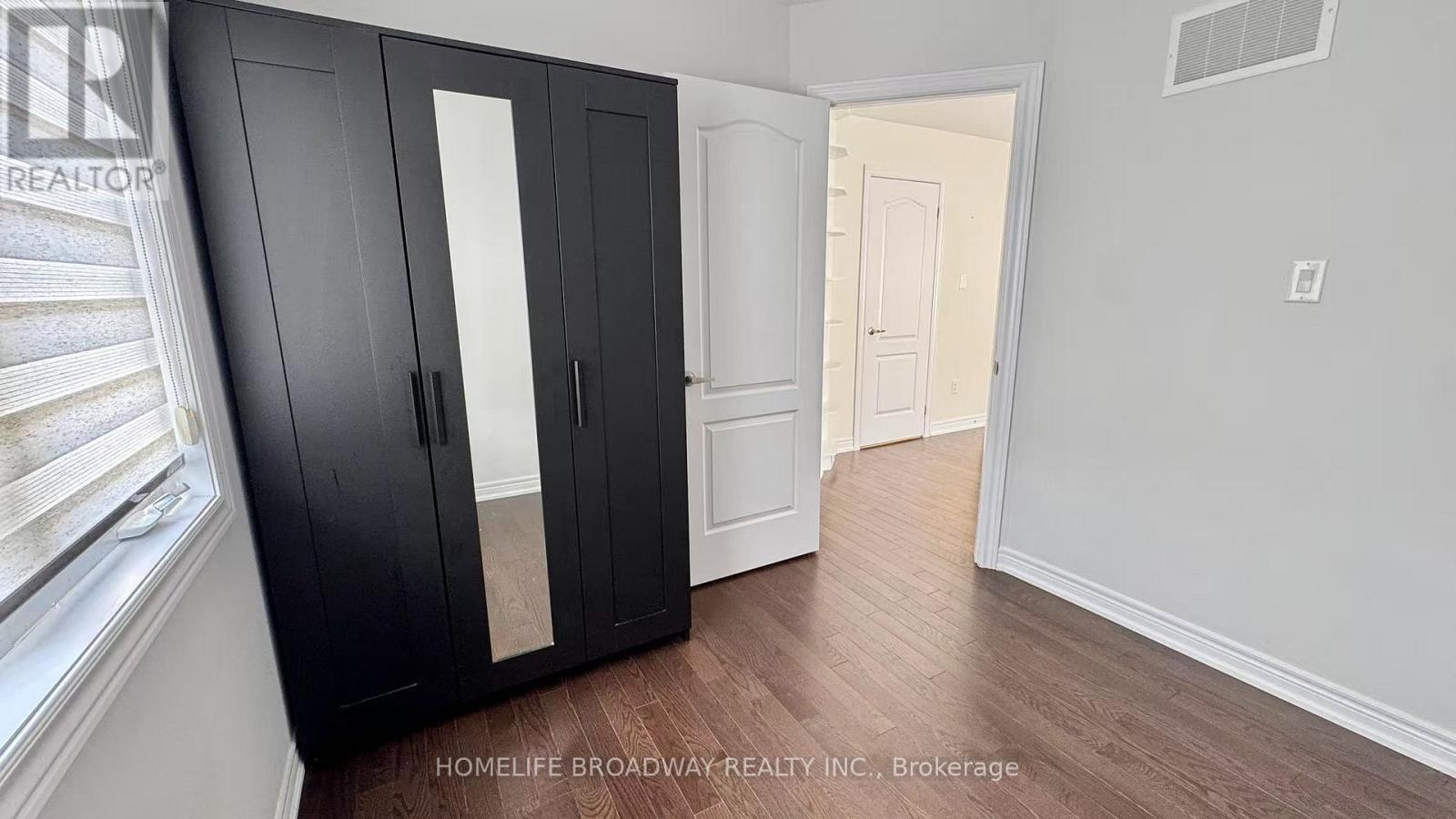 (Coach House) - 550 Whites Hill Avenue, Markham, Ontario  L6B 0Z3 - Photo 8 - N12454281
