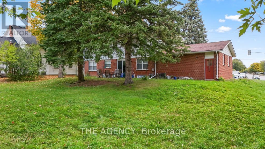 9846 Keele Street, Vaughan (Maple), Ontario  L6A 3Y4 - Photo 9 - N12454288
