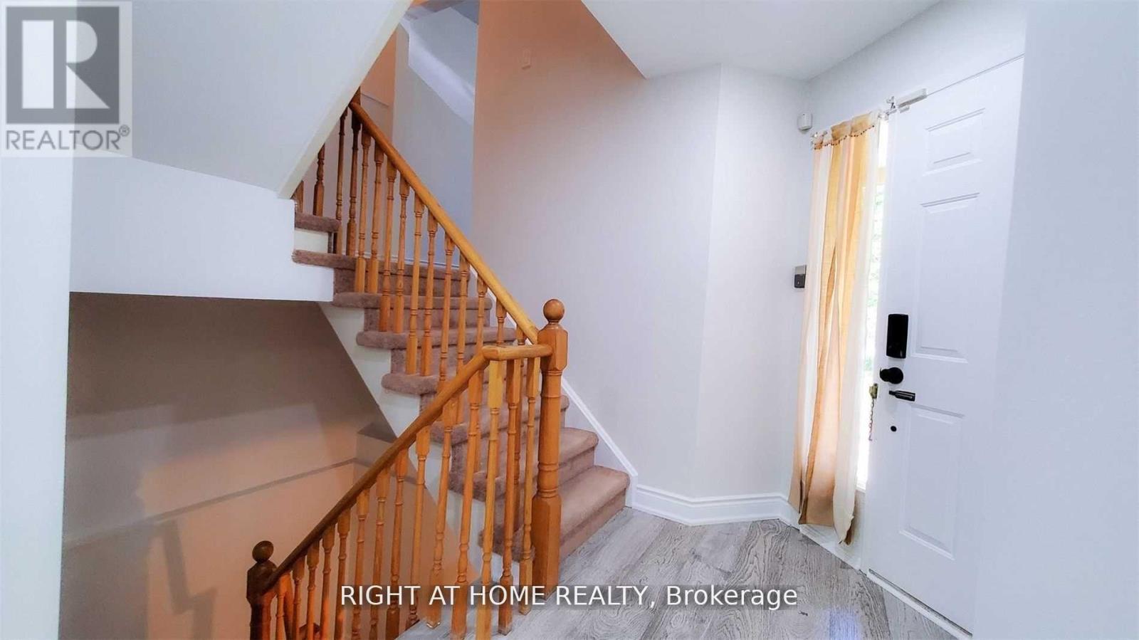 28 Baywood Court, Markham, Ontario  L3T 5W3 - Photo 15 - N12454314
