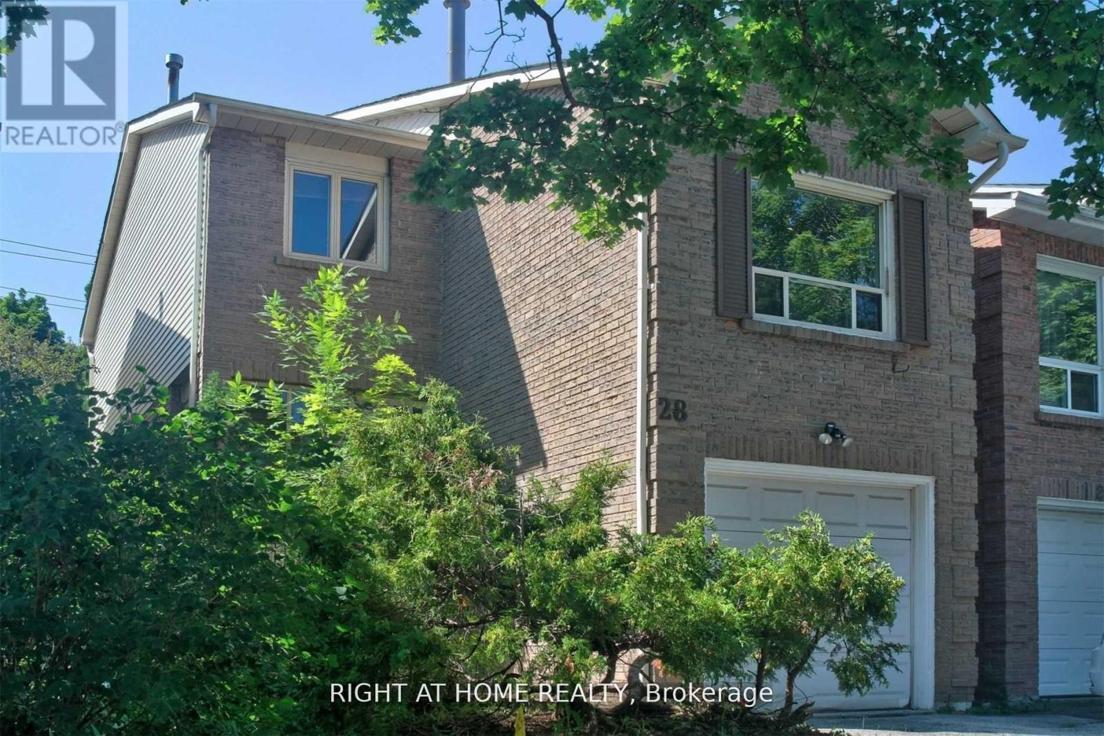 28 Baywood Court, Markham, Ontario  L3T 5W3 - Photo 3 - N12454314