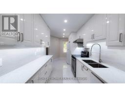 28 BAYWOOD COURT, Markham, Ontario