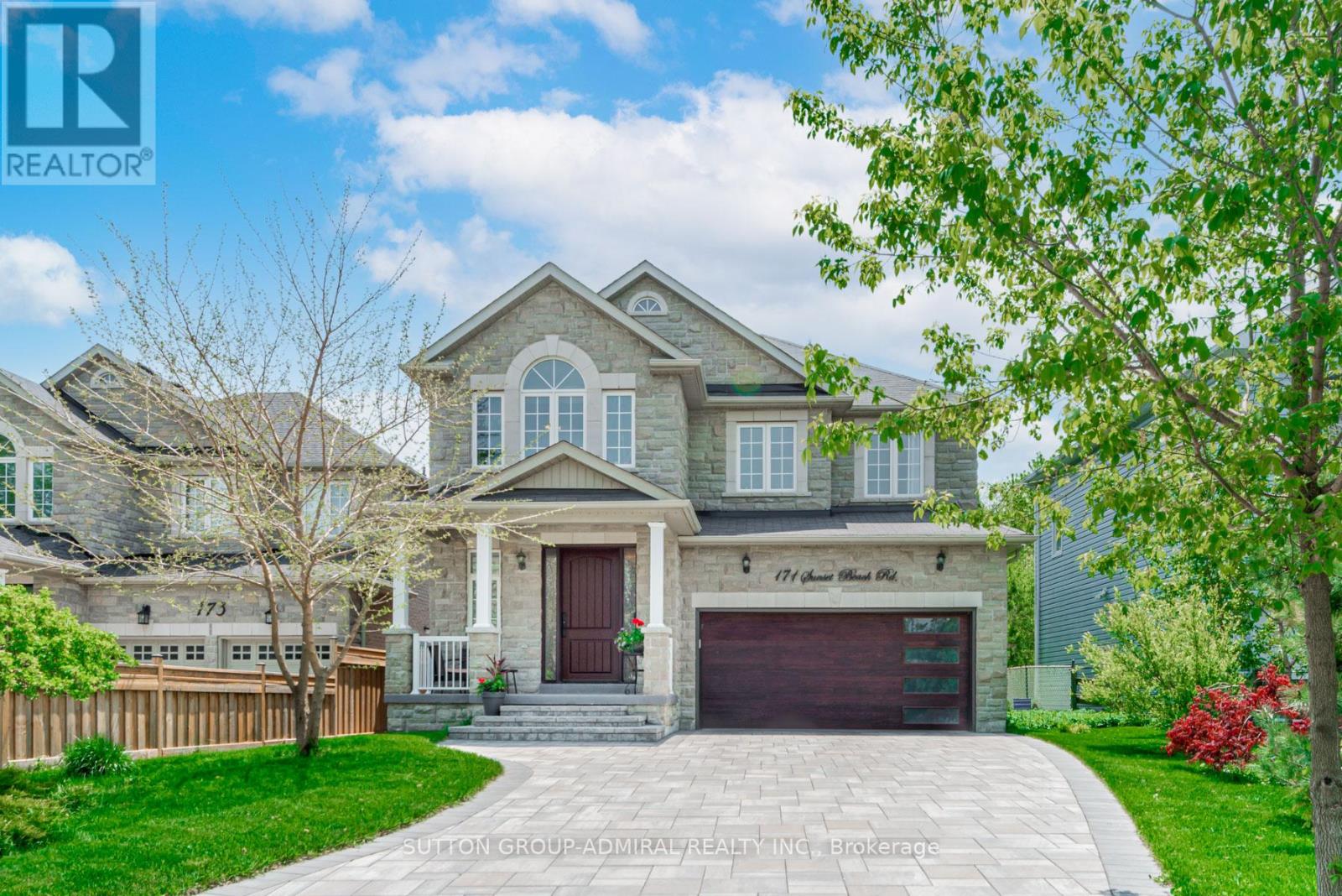 171 Sunset Beach Road, Richmond Hill, Ontario  L4E 3G7 - Photo 2 - N12454315