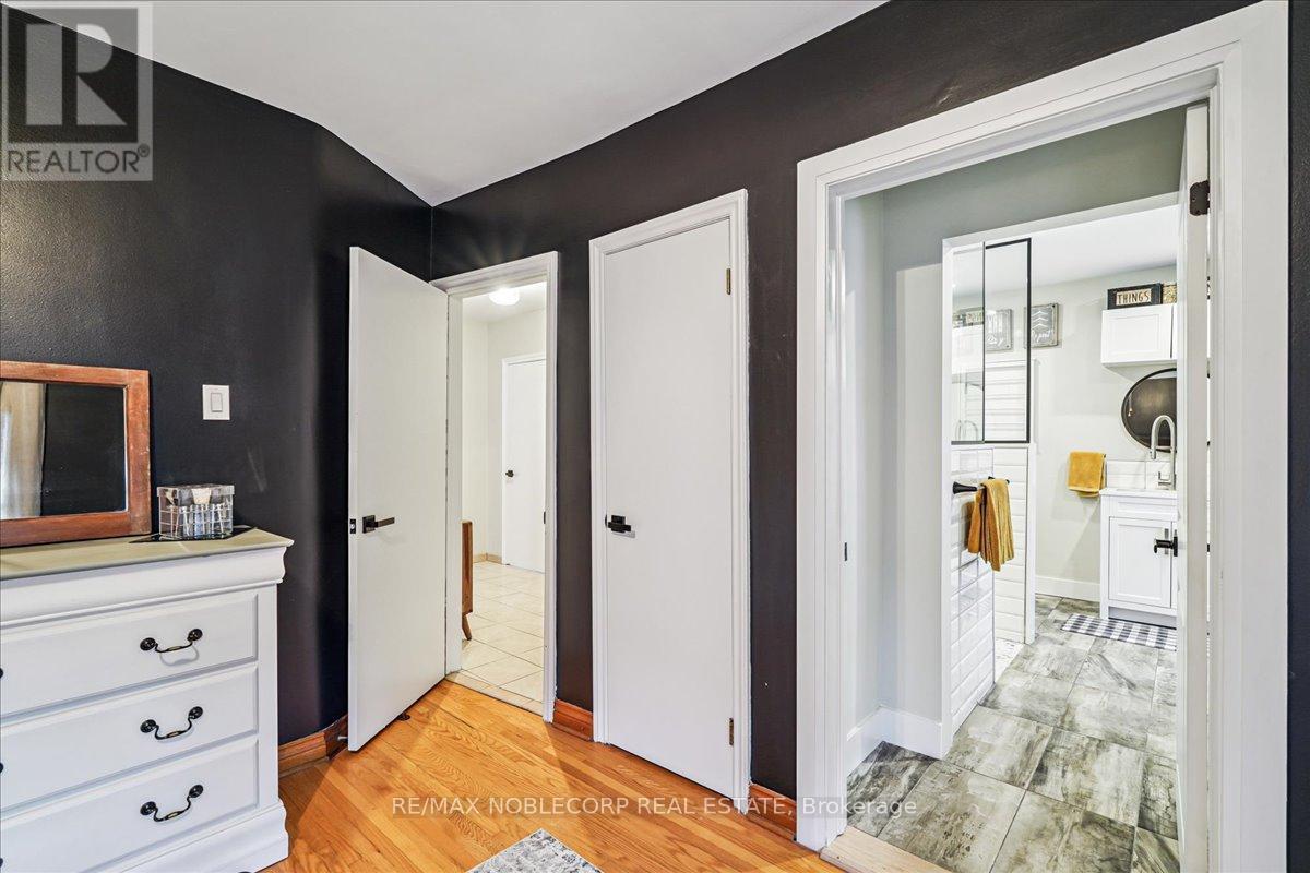 65 Exbury Road, Toronto, Ontario  M3M 1P9 - Photo 20 - W12426566