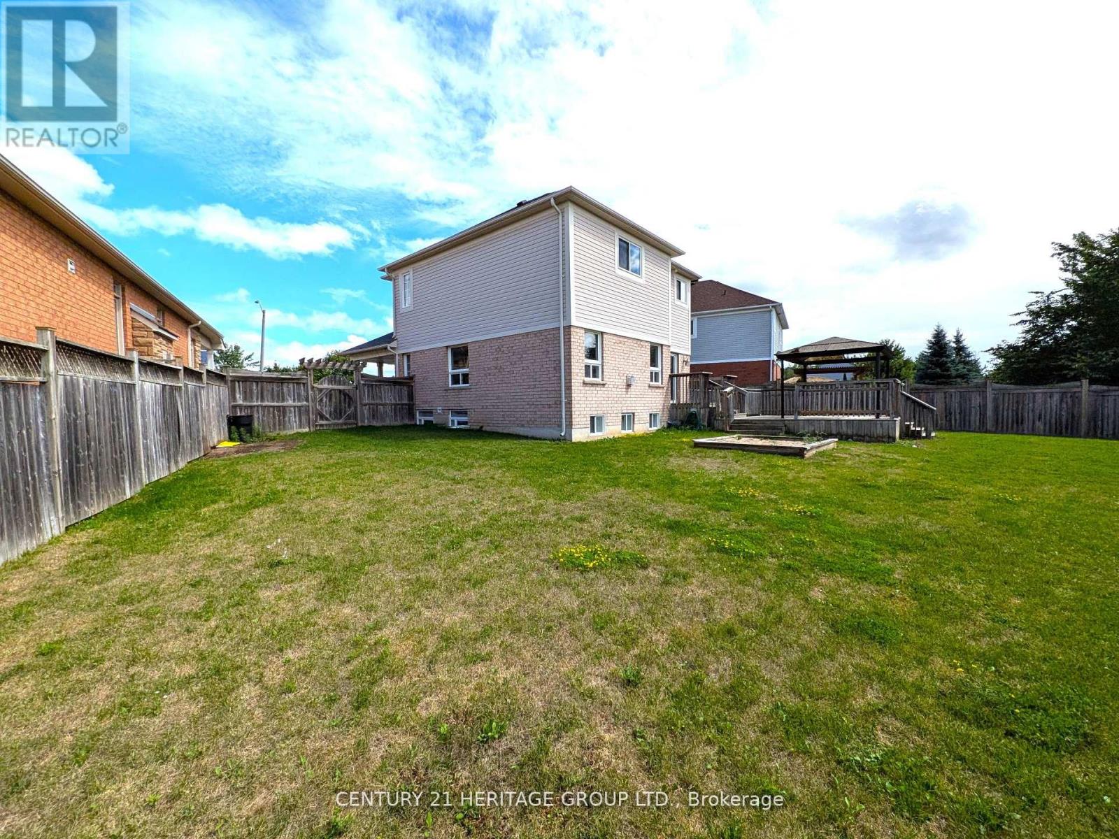 18 Tudor Crescent, Barrie, Ontario  L4M 0A8 - Photo 31 - S12454237