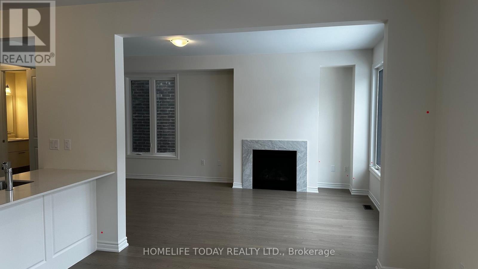 7 Phoenix Boulevard, Barrie, Ontario  L9S 2Z4 - Photo 7 - S12454348
