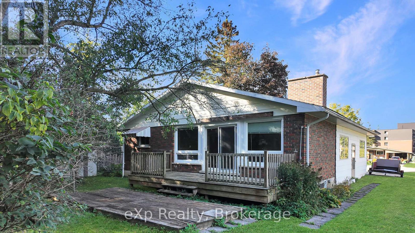 69 8th Street, Hanover, Ontario  N4N 1J1 - Photo 33 - X12454421