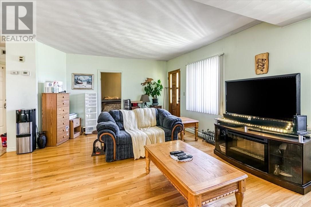 17 Morin Street, Chelmsford, Ontario  P0M 1L0 - Photo 18 - 2125158