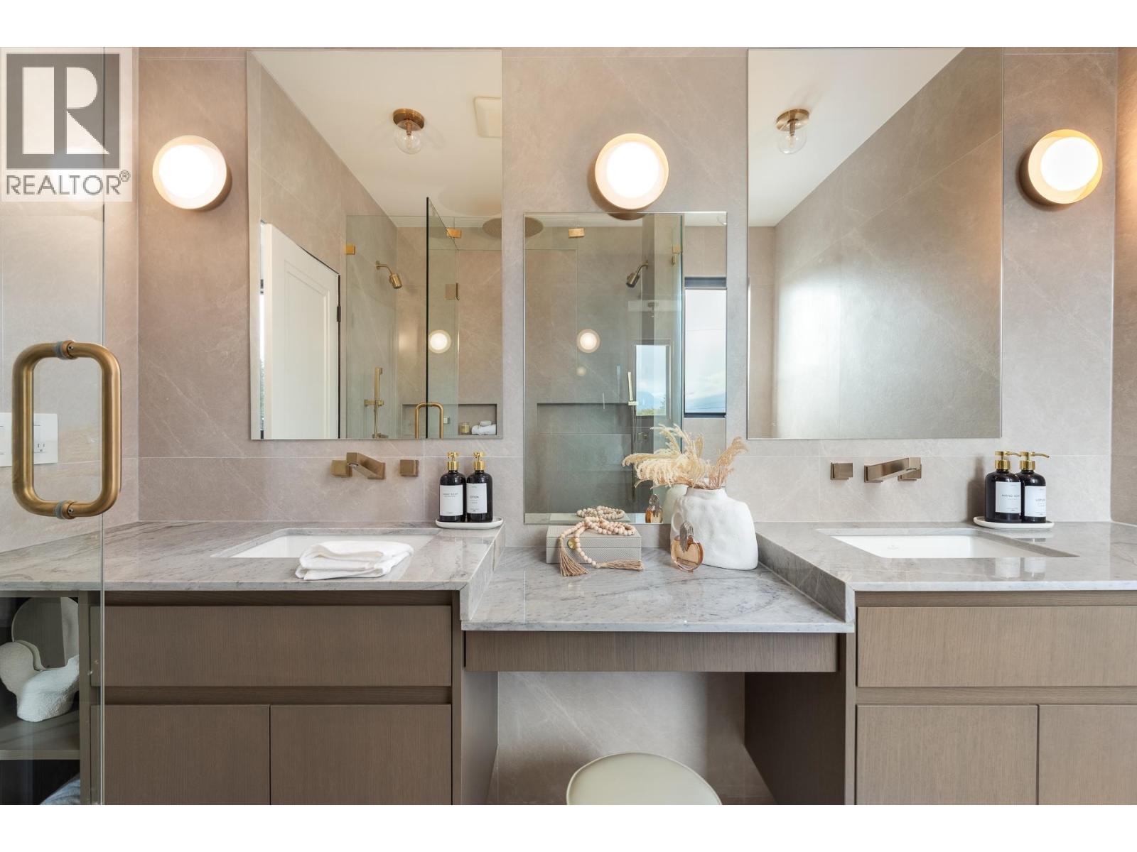 4413 Oxford Street, Burnaby, British Columbia  V5C 1E6 - Photo 20 - R3053380