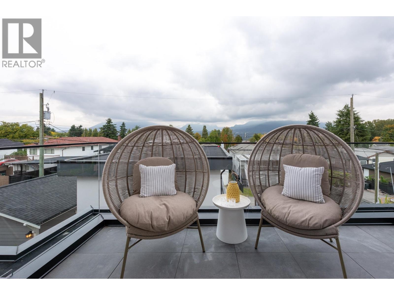 4413 Oxford Street, Burnaby, British Columbia  V5C 1E6 - Photo 15 - R3053380