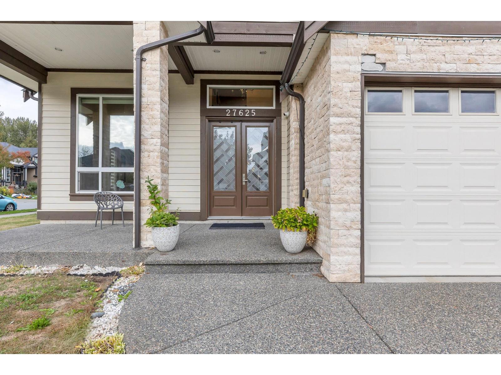 27625 Railcar Crescent, Abbotsford, British Columbia  V4X 0B8 - Photo 2 - R3057055