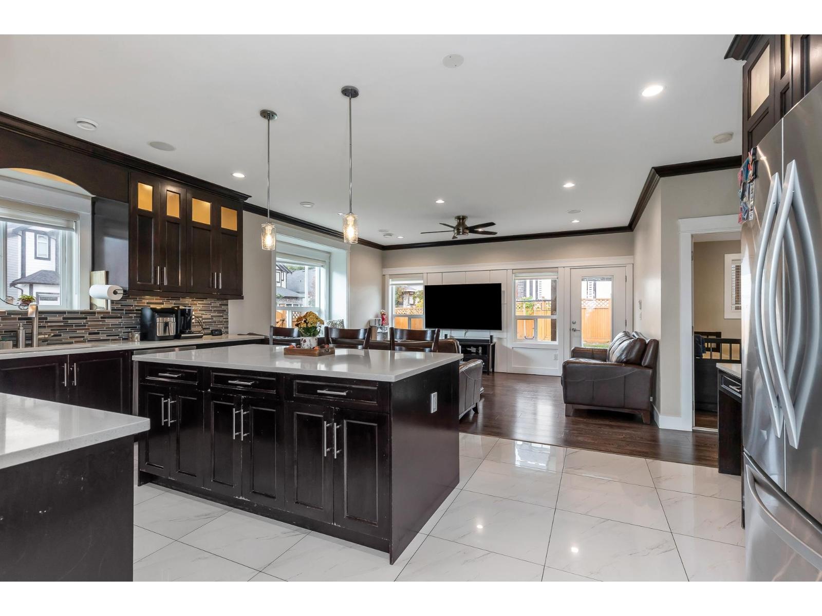 27625 Railcar Crescent, Abbotsford, British Columbia  V4X 0B8 - Photo 7 - R3057055