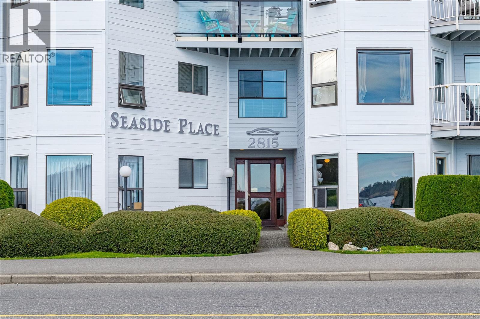212 2815 Departure Bay Rd, Nanaimo, British Columbia