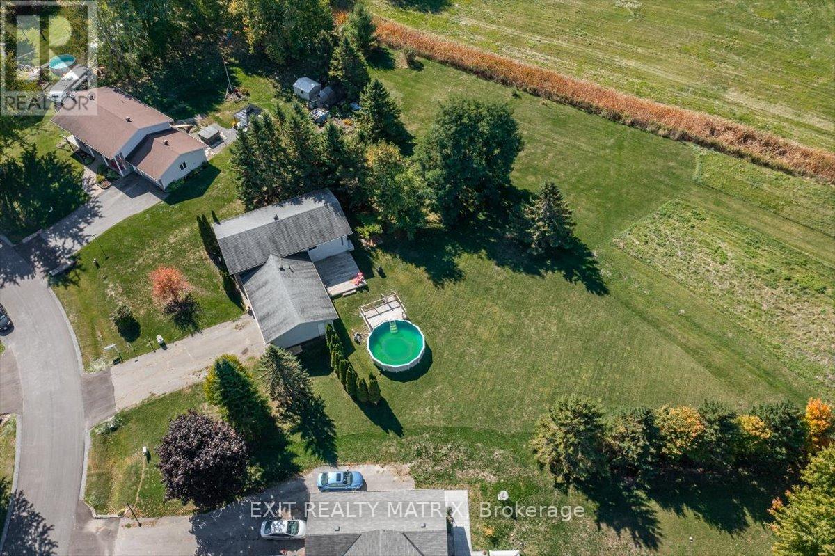 8089 Laurie Lane, Ottawa, Ontario  K0A 2P0 - Photo 30 - X12454418