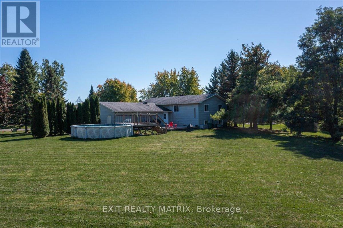 8089 Laurie Lane, Ottawa, Ontario  K0A 2P0 - Photo 33 - X12454418
