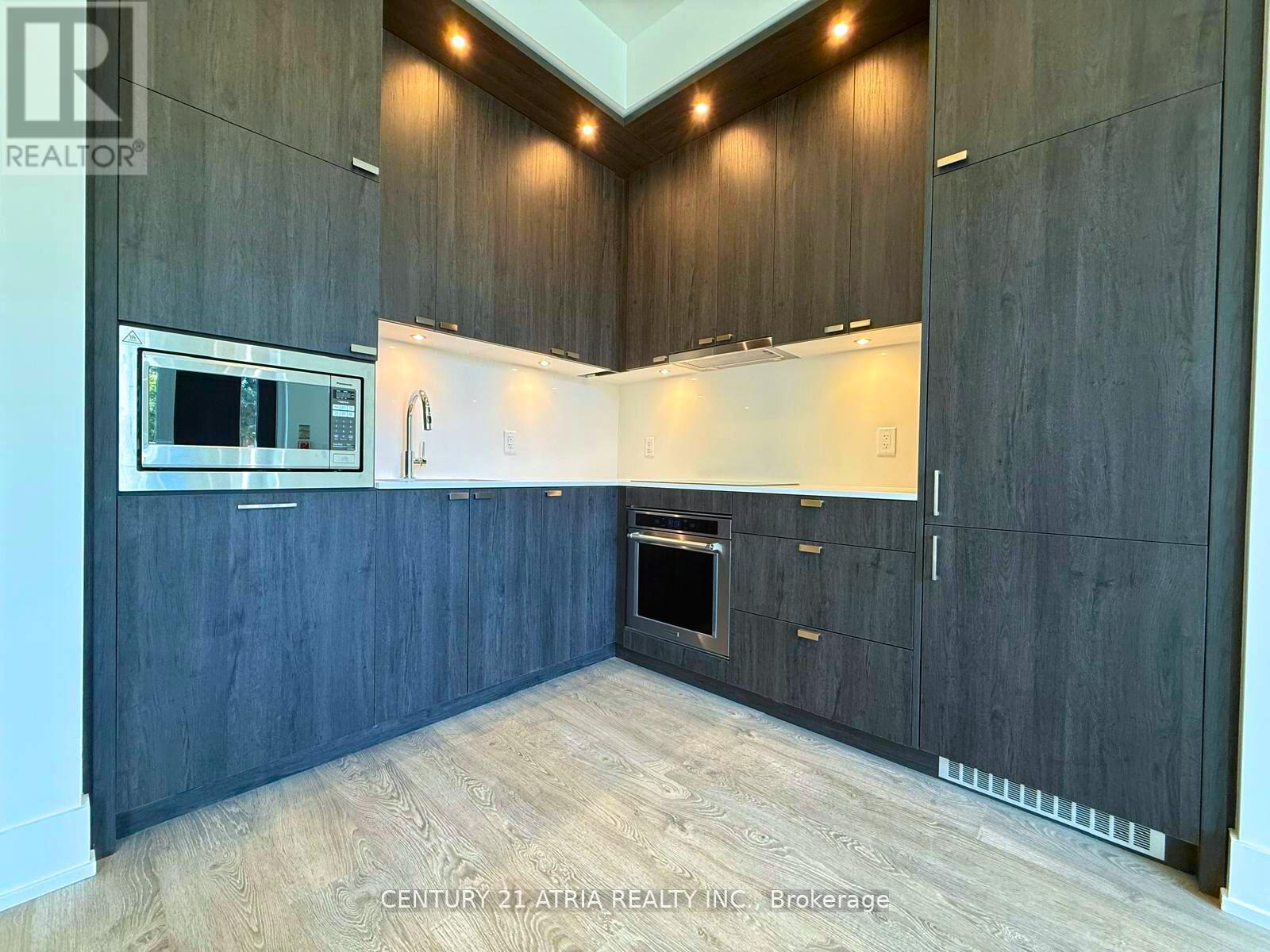 106 - 259 The Kingsway, Toronto, Ontario  M9A 0G2 - Photo 2 - W12454197