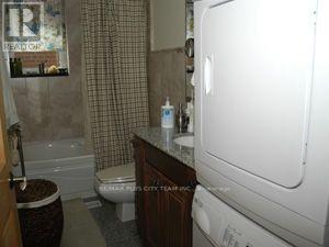 Main - 28 Villa Road, Toronto, Ontario  M8W 1M5 - Photo 7 - W12454205