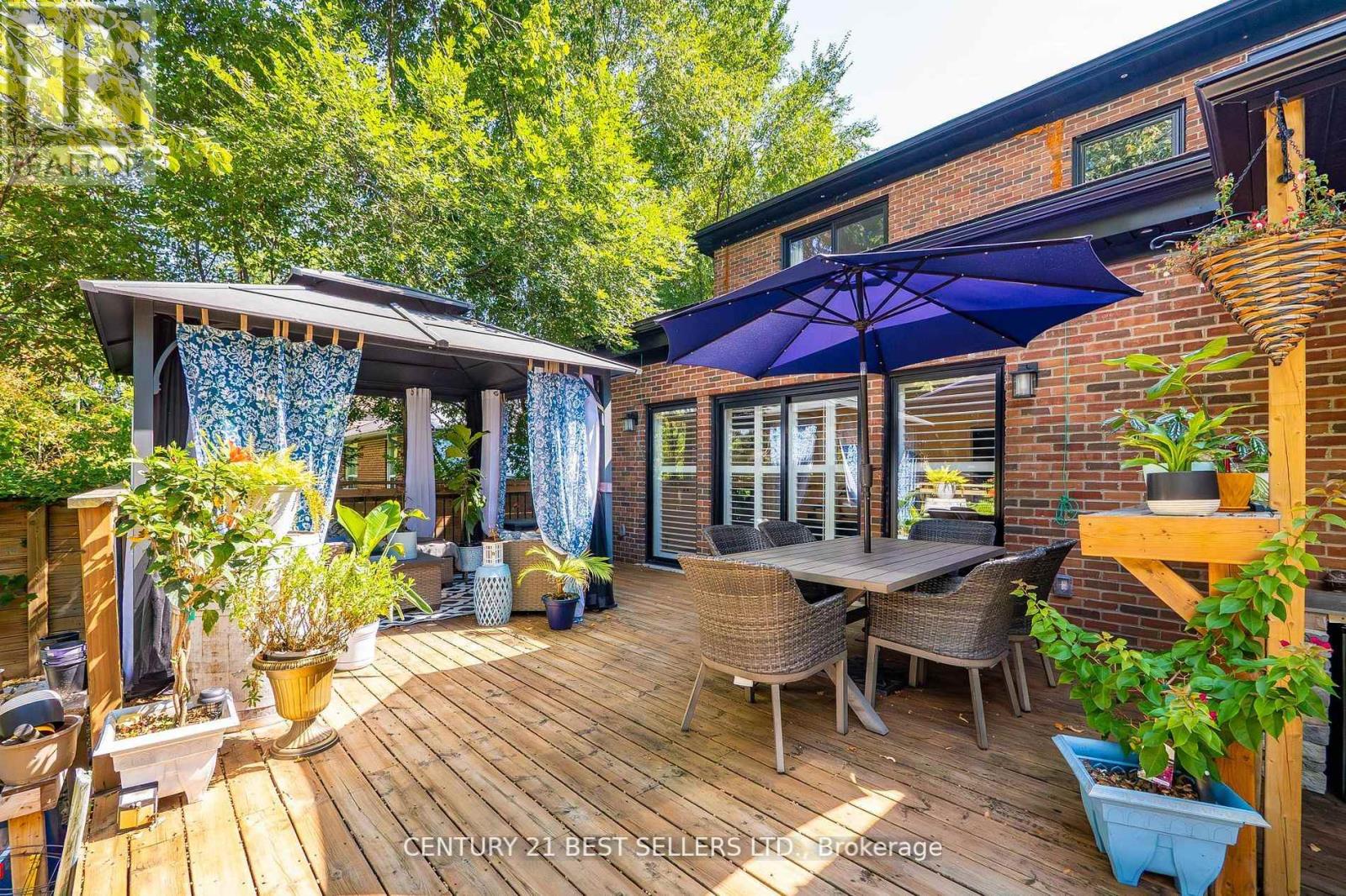 28 Wingrove Hill, Toronto, Ontario  M9B 2C6 - Photo 31 - W12454265