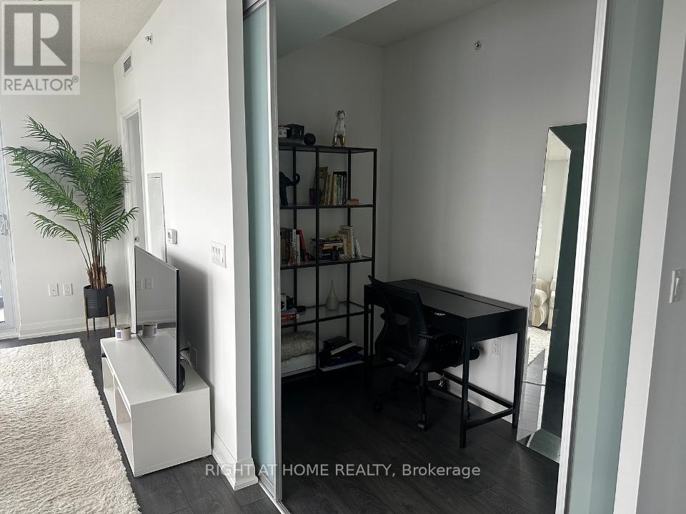 3002 - 30 Gibbs Road, Toronto, Ontario  M9B 0E4 - Photo 14 - W12454279
