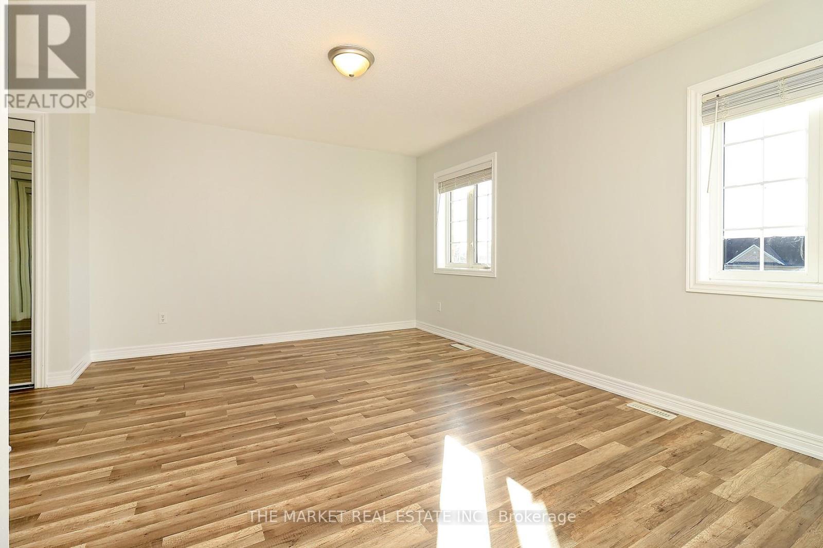 54 Pefferlaw Circle, Brampton, Ontario  L6Y 0K1 - Photo 14 - W12454282