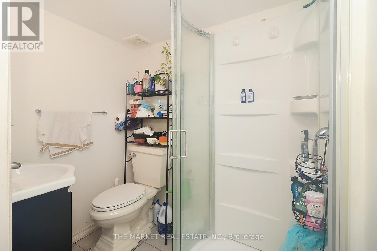 54 Pefferlaw Circle, Brampton, Ontario  L6Y 0K1 - Photo 27 - W12454282