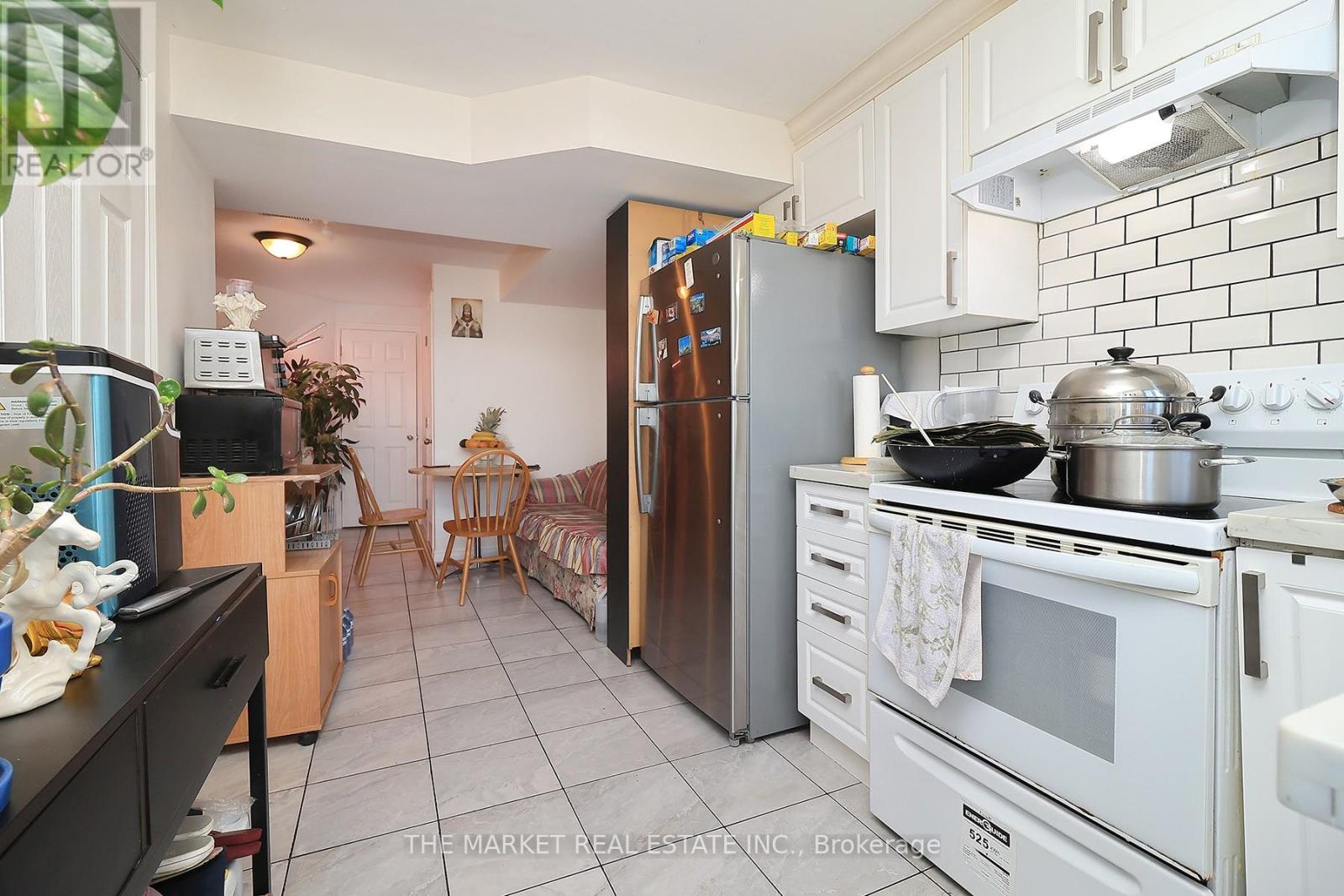 54 Pefferlaw Circle, Brampton, Ontario  L6Y 0K1 - Photo 32 - W12454282