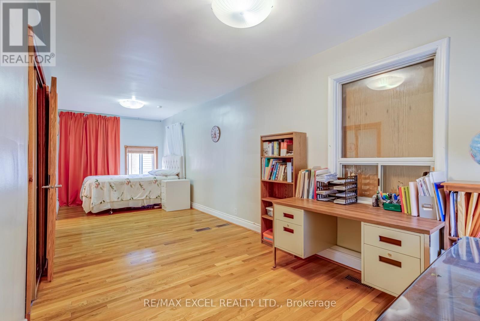 45 Stanmills Road, Toronto, Ontario  M8Z 1Y1 - Photo 14 - W12454312