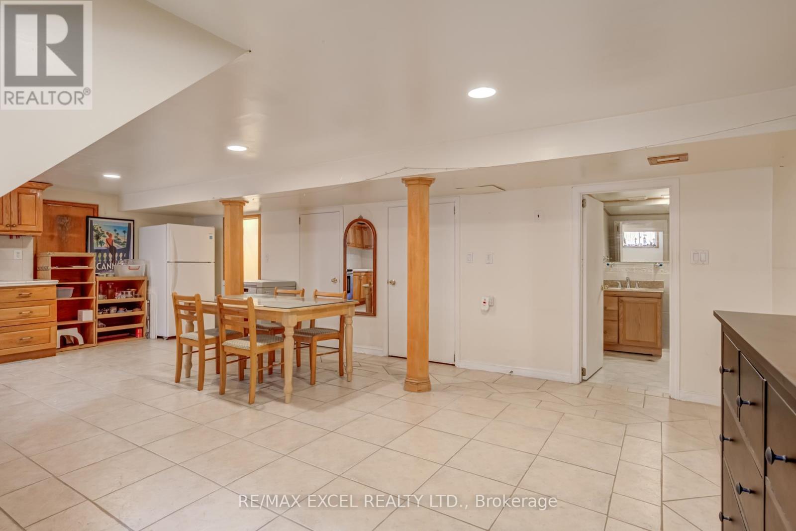 45 Stanmills Road, Toronto, Ontario  M8Z 1Y1 - Photo 22 - W12454312
