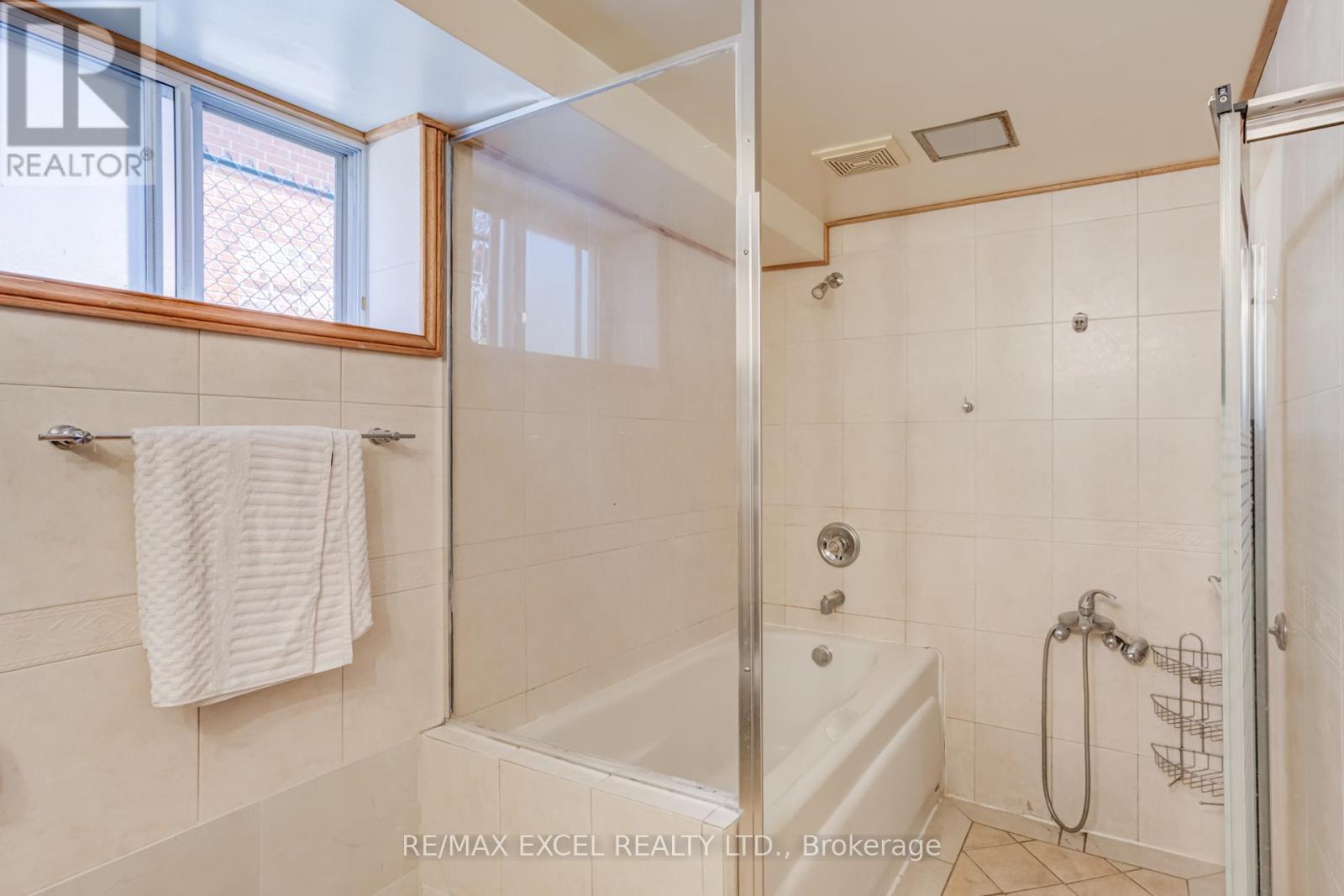 45 Stanmills Road, Toronto, Ontario  M8Z 1Y1 - Photo 28 - W12454312