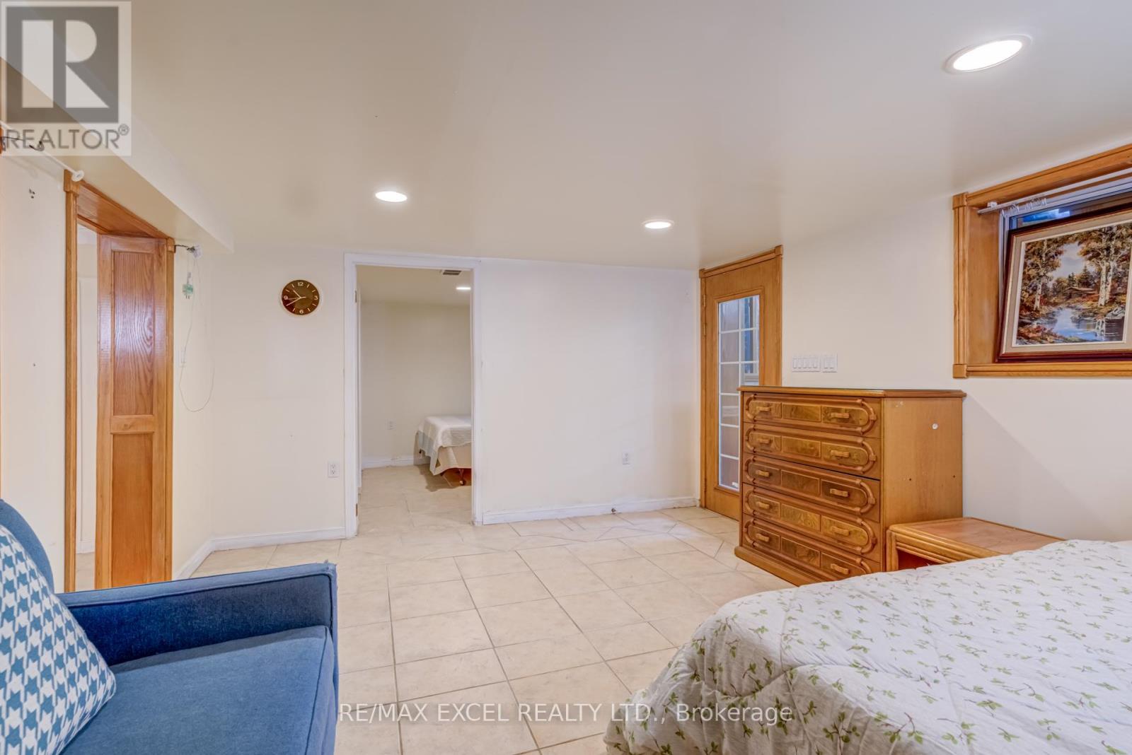 45 Stanmills Road, Toronto, Ontario  M8Z 1Y1 - Photo 33 - W12454312