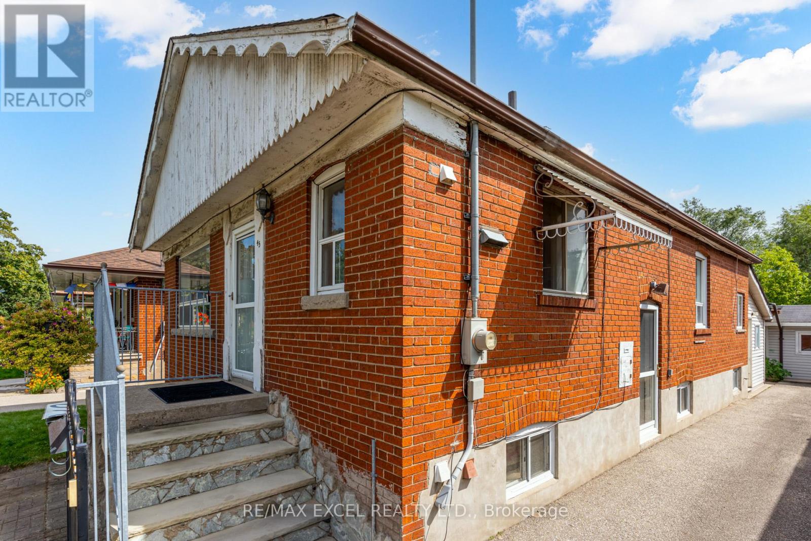 45 Stanmills Road, Toronto, Ontario  M8Z 1Y1 - Photo 40 - W12454312