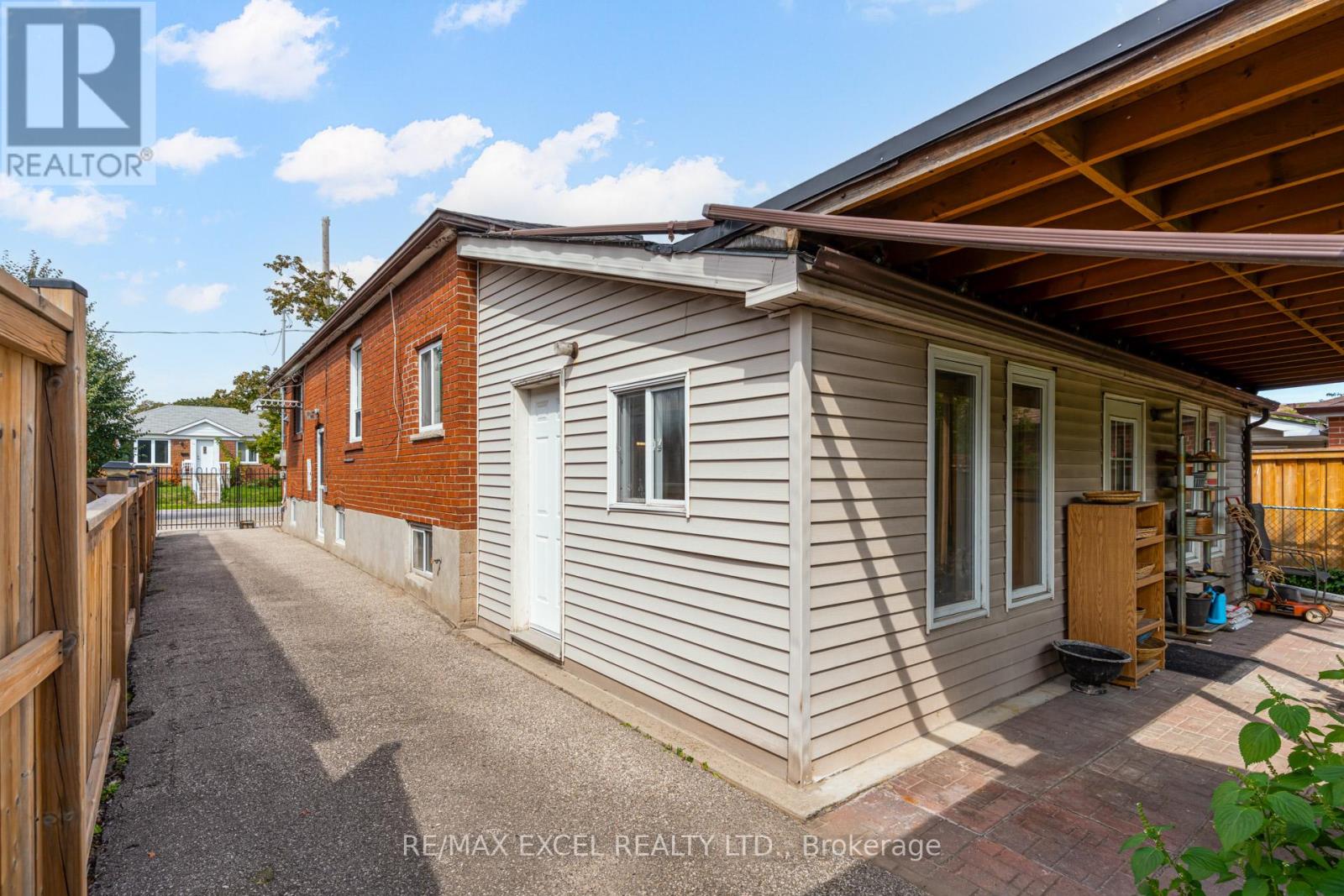 45 Stanmills Road, Toronto, Ontario  M8Z 1Y1 - Photo 41 - W12454312