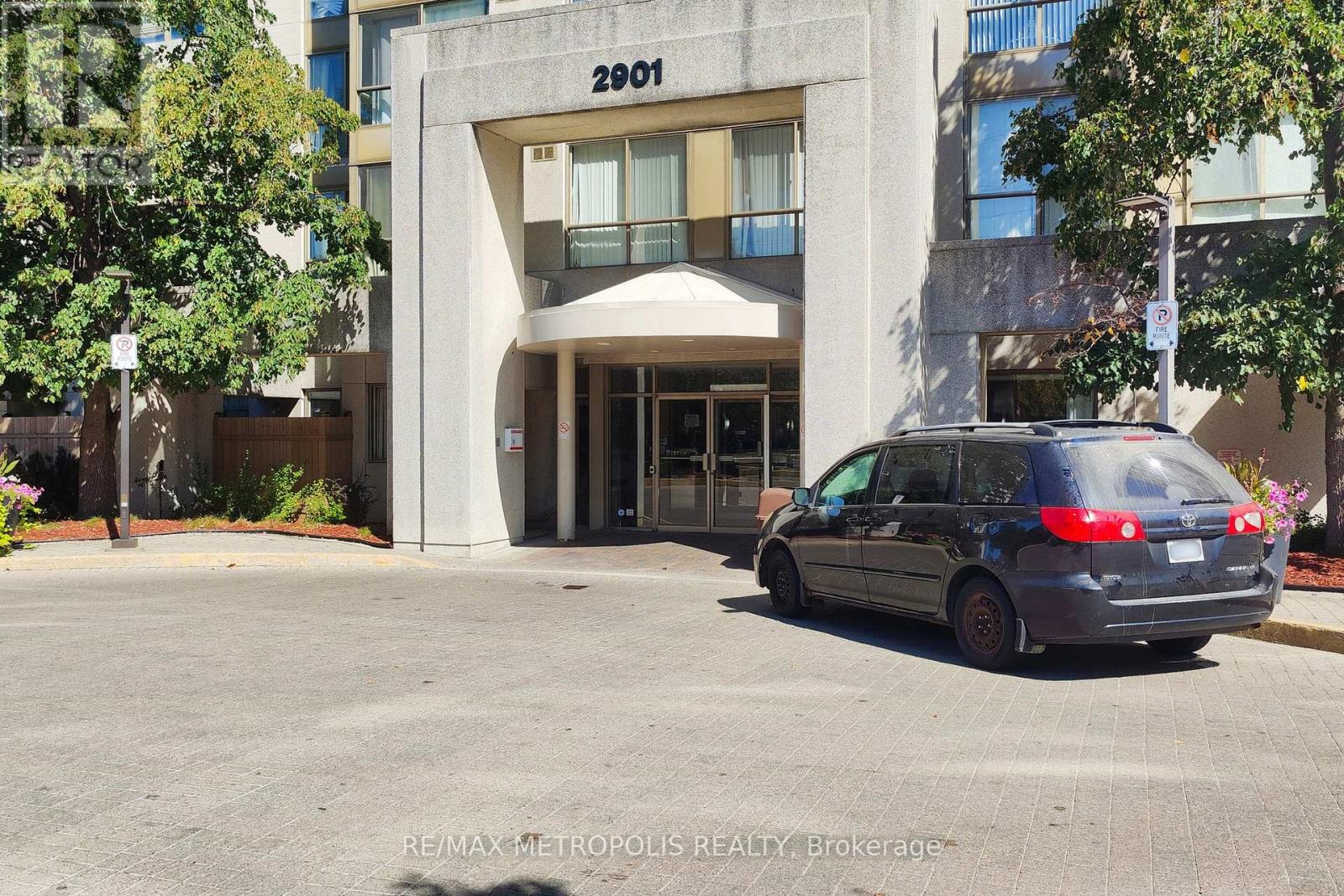 606 - 2901 Kipling Avenue, Toronto, Ontario  M9V 5E5 - Photo 6 - W12454329