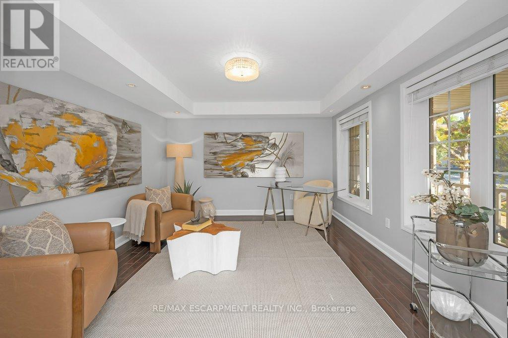 3140 Edgar Avenue, Burlington, Ontario  L7M 0A7 - Photo 6 - W12454338