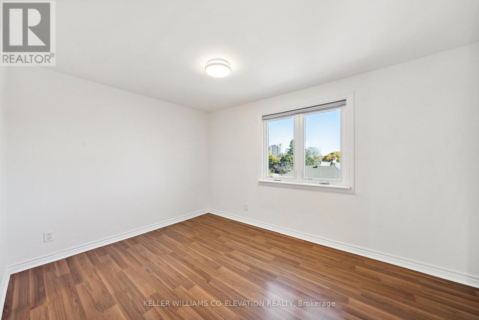 Upper Level - 681 Scarlett Road, Toronto, Ontario  M9P 2T3 - Photo 11 - W12454341