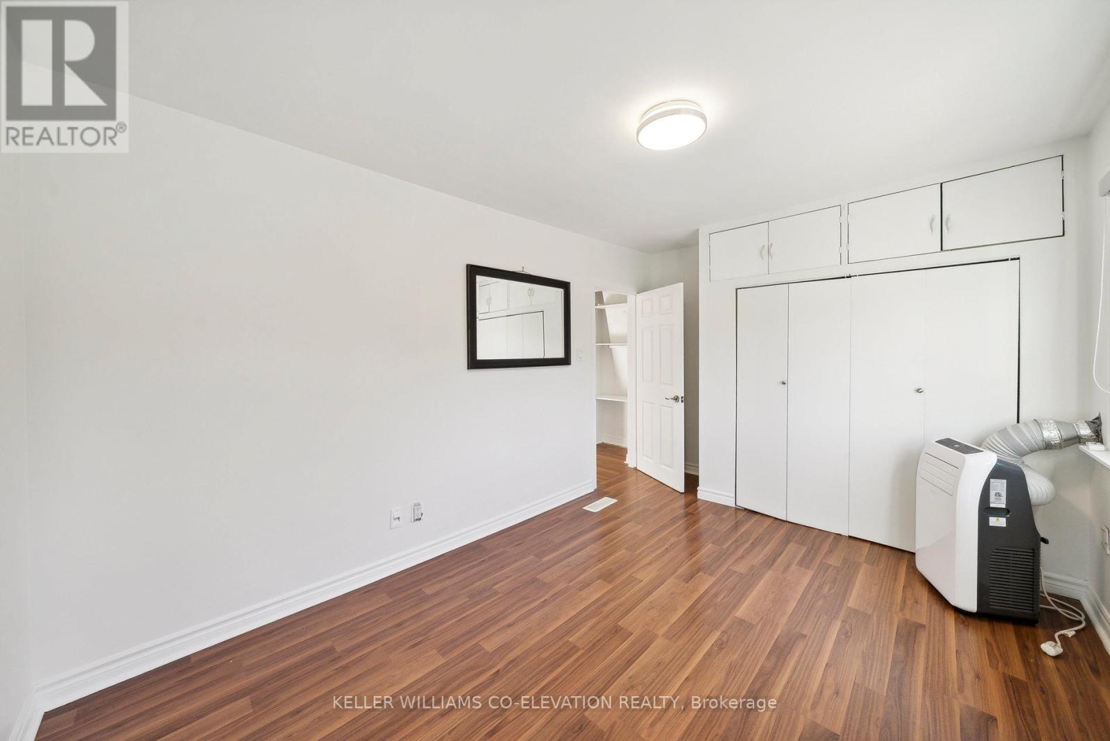 Upper Level - 681 Scarlett Road, Toronto, Ontario  M9P 2T3 - Photo 14 - W12454341