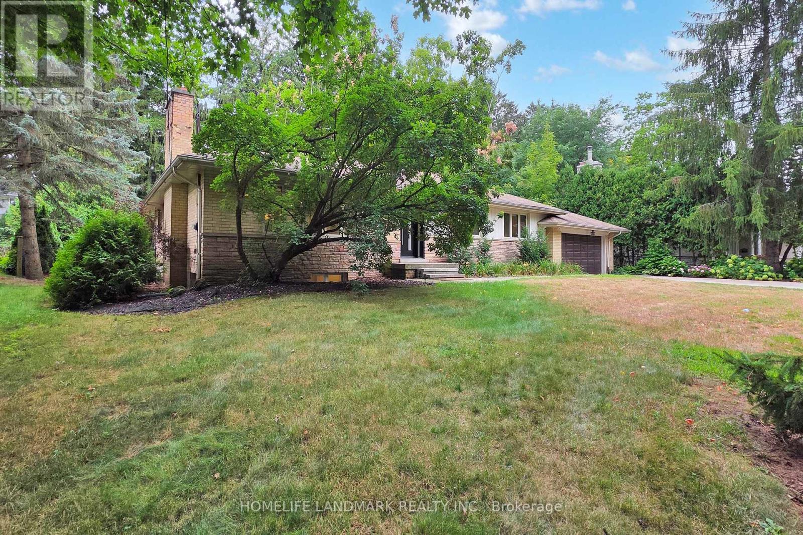 456 CHAMBERLAIN LANE, Oakville, Ontario