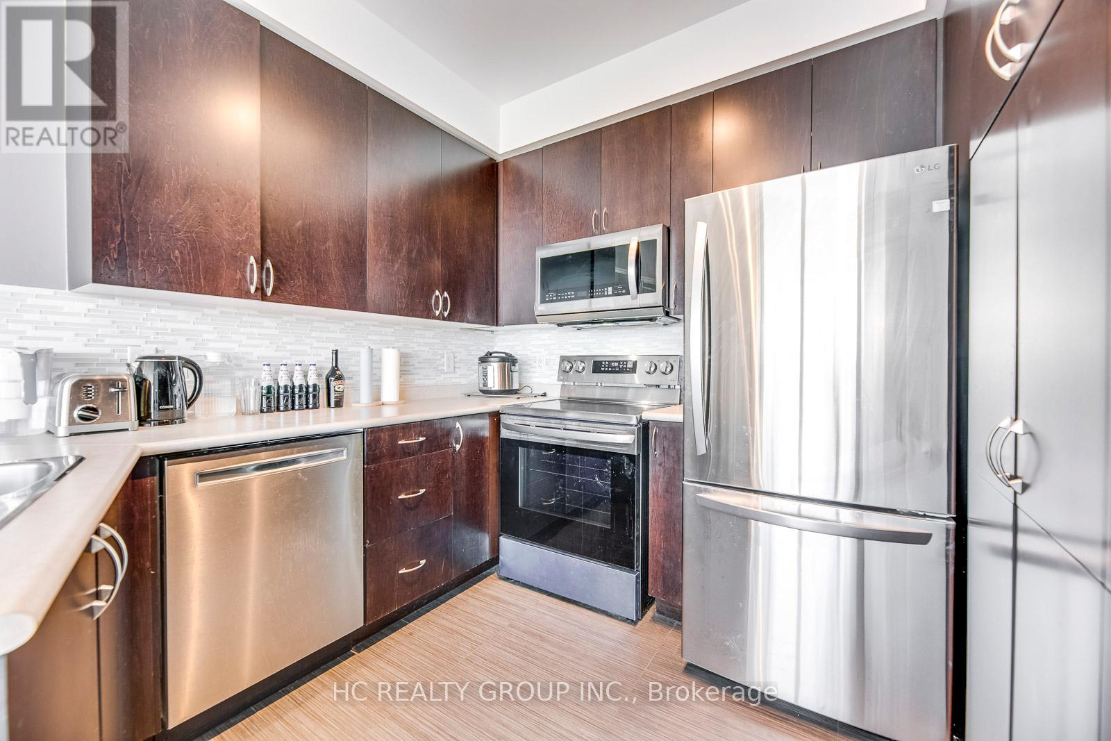 1804 - 223 Webb Drive, Mississauga (City Centre), Ontario  L5B 0E8 - Photo 12 - W12454353