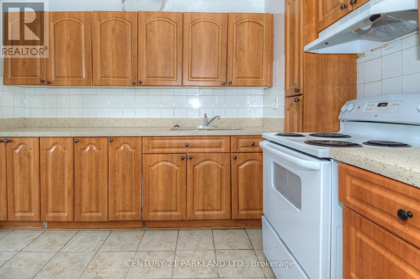 1409 - 10 Sunny Glenway, Toronto, Ontario  M3C 2Z3 - Photo 16 - C12440875