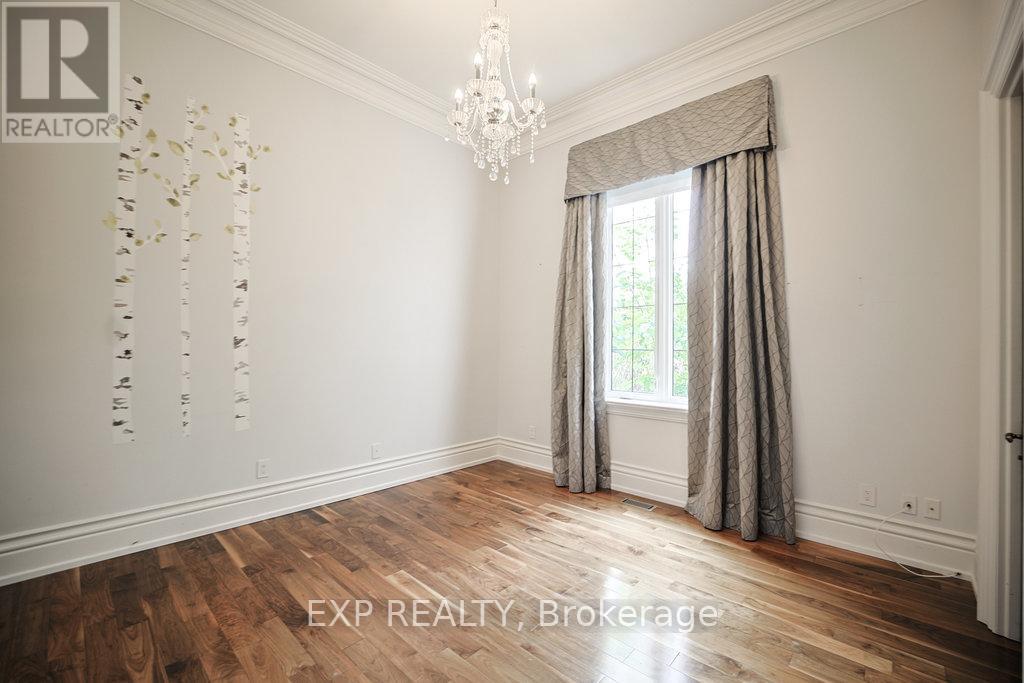 68 Davidson Drive, Vaughan, Ontario  L4L 1M3 - Photo 27 - N12425728
