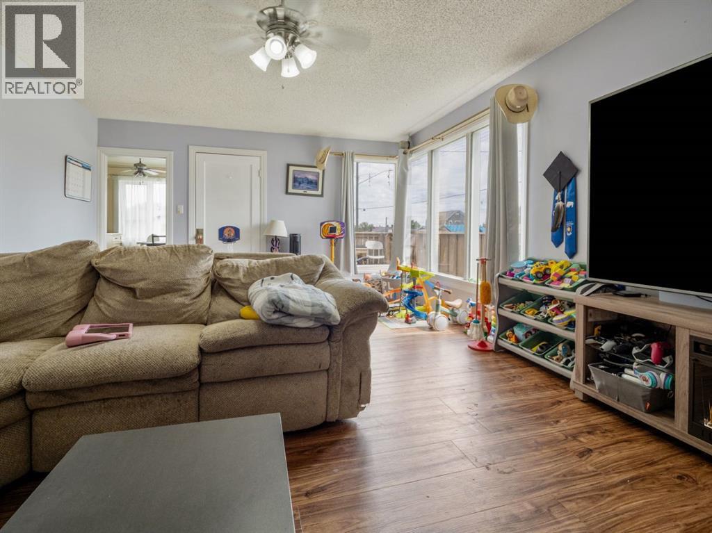 305 2 Avenue W, Cardston, Alberta  T0K 0K0 - Photo 12 - A2248056