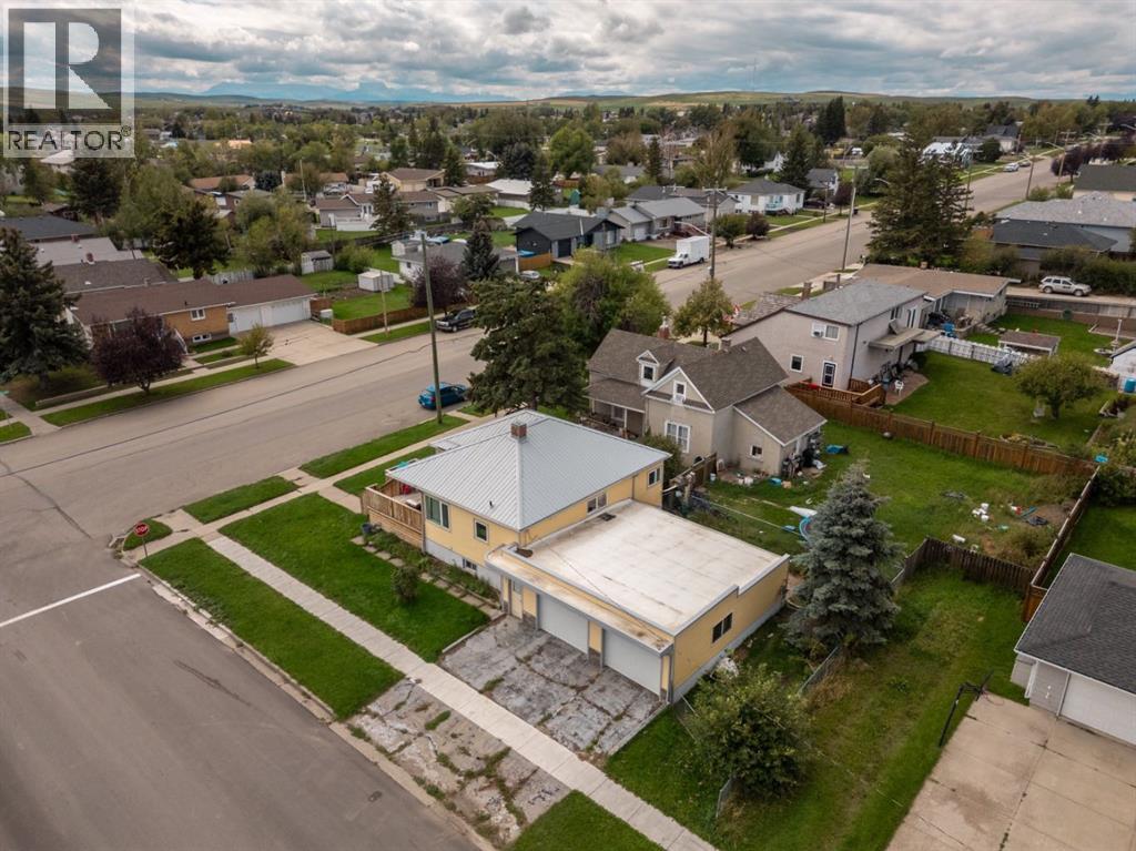 305 2 Avenue W, Cardston, Alberta  T0K 0K0 - Photo 37 - A2248056