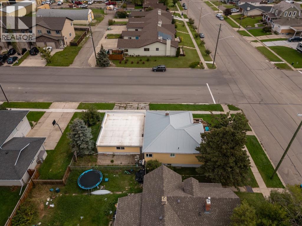 305 2 Avenue W, Cardston, Alberta  T0K 0K0 - Photo 41 - A2248056