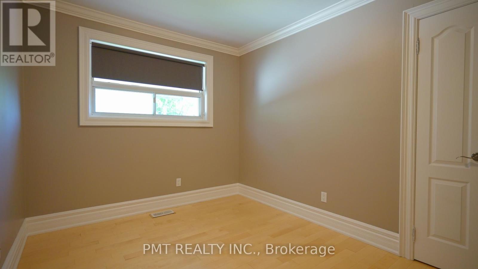 Main - 7 Waterbury Drive, Toronto, Ontario  M9R 3X7 - Photo 18 - W12444273